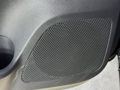 Used 2024 Nissan Versa SV FWD image 21