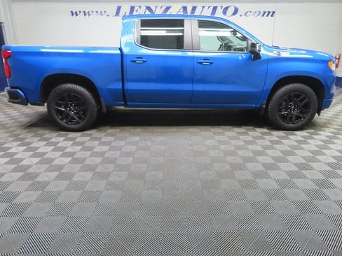 Used 2024 Chevrolet Silverado 1500 RST AWD/4WD image 2