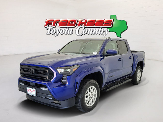 Used 2025 Toyota Tacoma SR5 AWD/4WD image 1