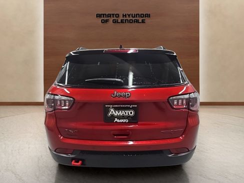 Used 2025 Jeep Compass Trailhawk AWD/4WD image 5