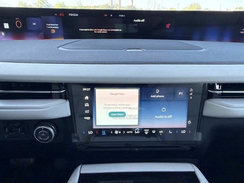 New 2026 Lincoln Navigator L Reserve AWD/4WD image 28