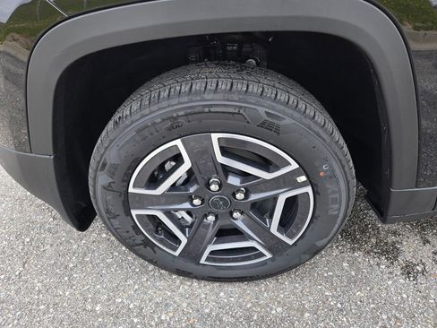 New 2026 Jeep Cherokee Limited AWD/4WD image 10