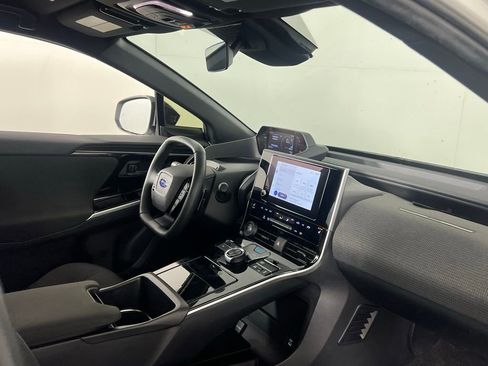 Used 2024 Subaru Solterra Premium image 32