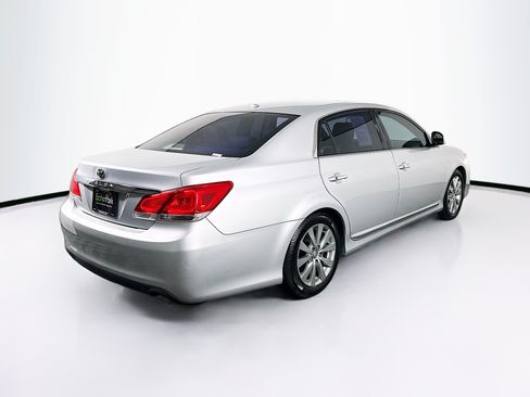 Used 2012 Toyota Avalon Limited FWD image 9