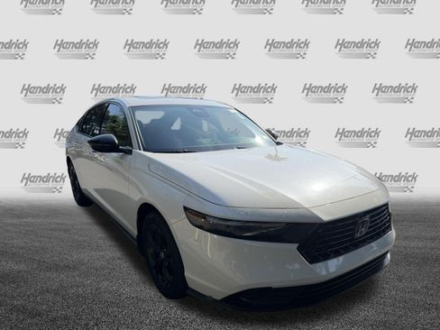 Used 2025 Honda Accord SE image 2