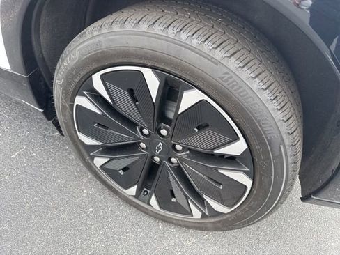 Used 2024 Chevrolet Blazer EV RS image 11