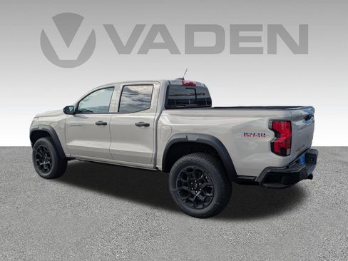 New 2026 Chevrolet Colorado Trail Boss w/ Midnight Edition AWD/4WD image 24