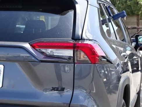 Used 2025 Toyota RAV4 XLE w/ Convenience Package FWD image 12