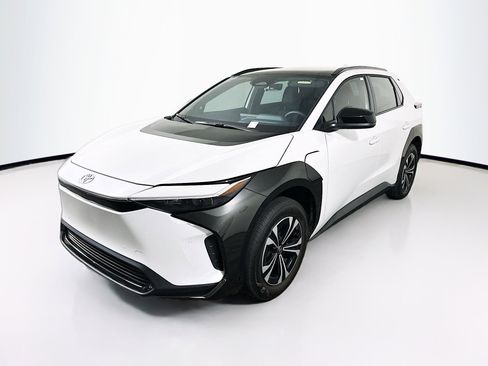 Used 2024 Toyota bZ4X XLE image 3
