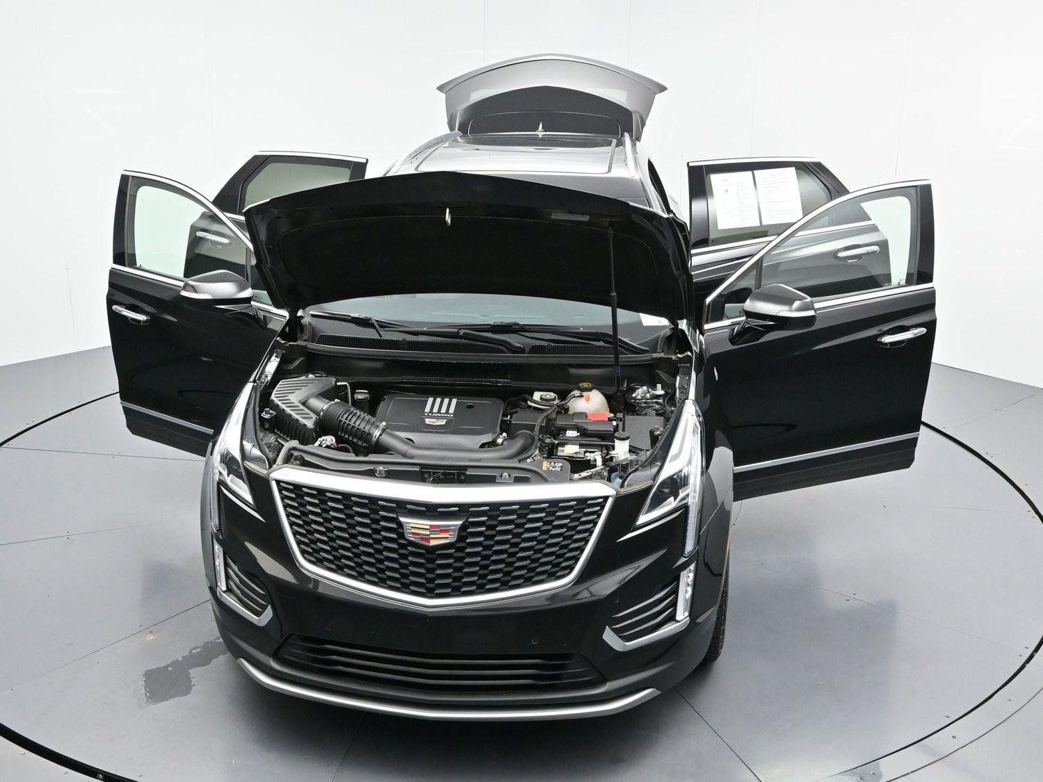 Certified 2025 Cadillac XT5 Premium Luxury AWD/4WD image 43