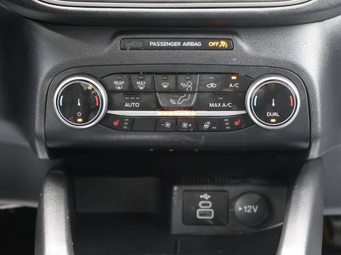 Used 2025 Ford Escape Active w/ Cold Weather Package AWD/4WD image 22