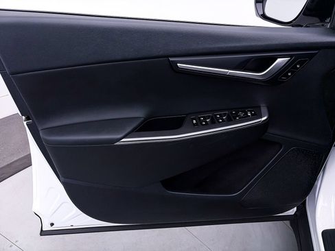 Certified 2022 Kia EV6 Light RWD image 16