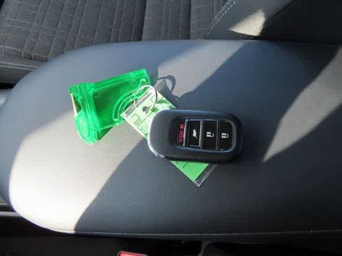 Certified 2023 Honda HR-V LX image 24