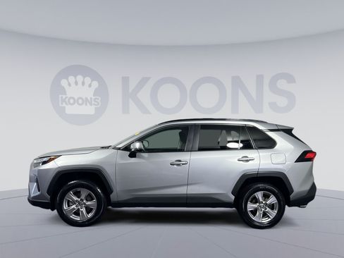 Used 2025 Toyota RAV4 XLE w/ Convenience Package AWD/4WD image 7