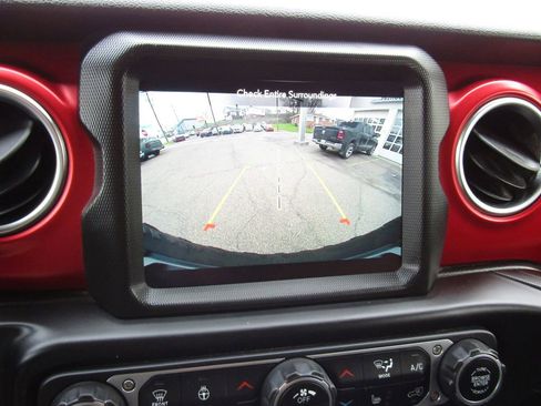 Used 2021 Jeep Wrangler Unlimited Rubicon AWD/4WD image 25