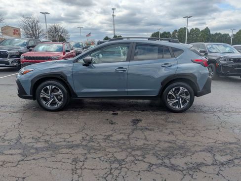 Used 2025 Subaru Crosstrek 2.0i Premium image 4