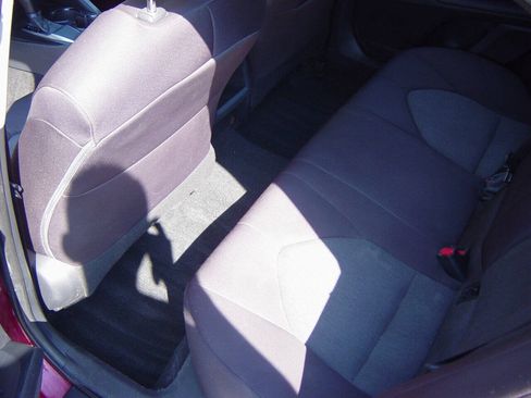 Used 2018 Toyota Camry LE w/ Convenience Package FWD image 10