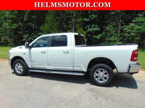 Certified 2023 RAM 3500 Laramie RWD image 7