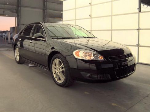 Used 2015 Chevrolet Impala LTZ FWD image 5