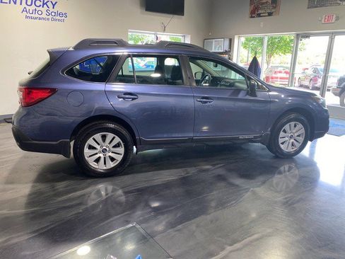 Used 2018 Subaru Outback 2.5i w/ Popular Package #1 AWD/4WD image 2