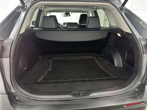 Used 2020 Toyota RAV4 XLE Premium FWD image 28