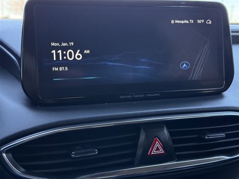 Used 2023 Hyundai Santa Fe SEL Premium image 17