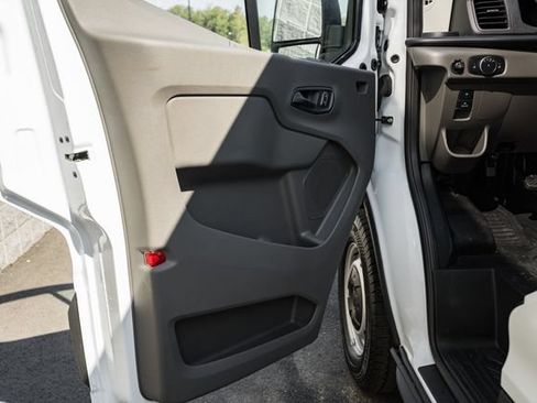 New 2026 Ford Transit 250 Low Roof RWD image 32