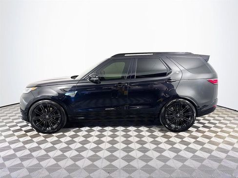 Used 2024 Land Rover Discovery Metropolitan Edition image 4