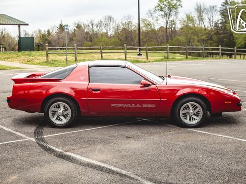 Used 1989 Pontiac Firebird Formula RWD image 18