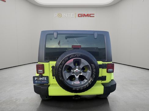 Used 2016 Jeep Wrangler Unlimited Sahara w/ Connectivity Group image 6