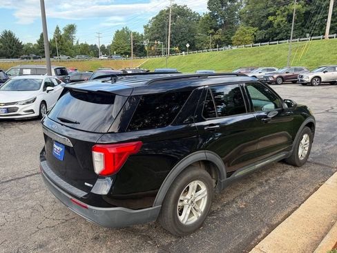 Used 2020 Ford Explorer XLT w/ Equipment Group 202A AWD/4WD image 7