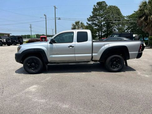 Used 2011 Toyota Tacoma PreRunner image 10