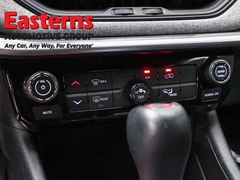 Used 2024 Jeep Compass Latitude AWD/4WD image 19