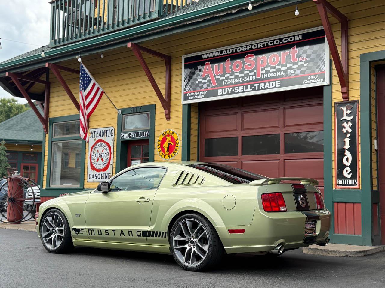 Used 2006 Ford Mustang GT Premium RWD image 9