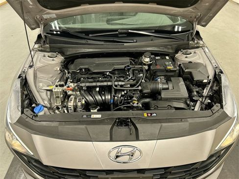 Used 2023 Hyundai Elantra SEL w/ Convenience Package image 24