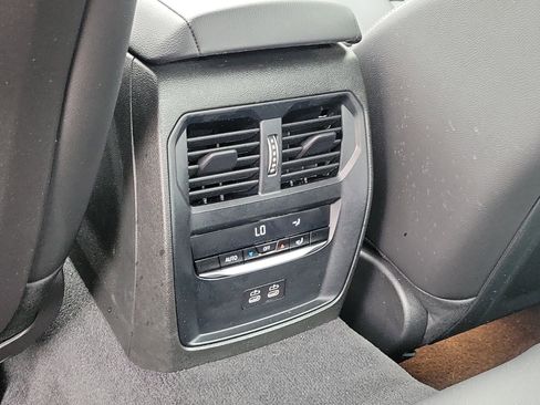 Certified 2024 BMW 330i Sedan w/ Convenience Package RWD image 11