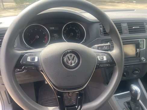 Used 2016 Volkswagen Jetta S image 8