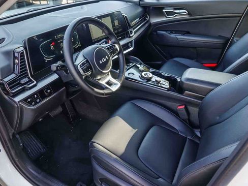 Certified 2024 Kia Sportage EX w/ EX Premium Package image 16