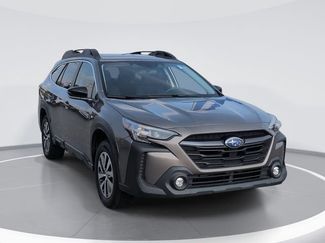 Used 2023 Subaru Outback Premium AWD/4WD video 1