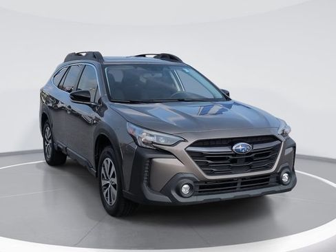 Used 2023 Subaru Outback Premium AWD/4WD image 1