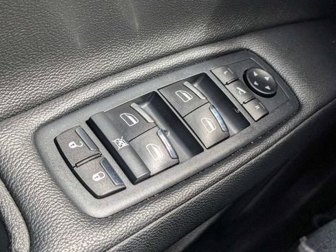 Used 2018 Maserati Ghibli RWD image 22