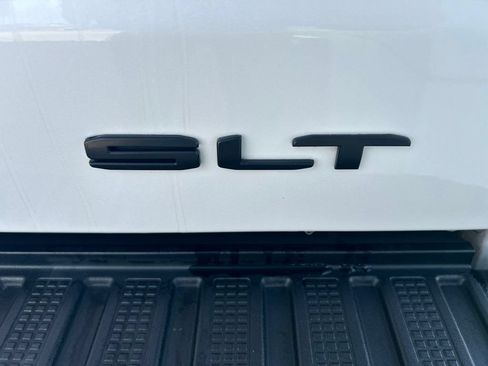 Used 2023 GMC Sierra 1500 SLT w/ SLT Premium Package RWD image 31