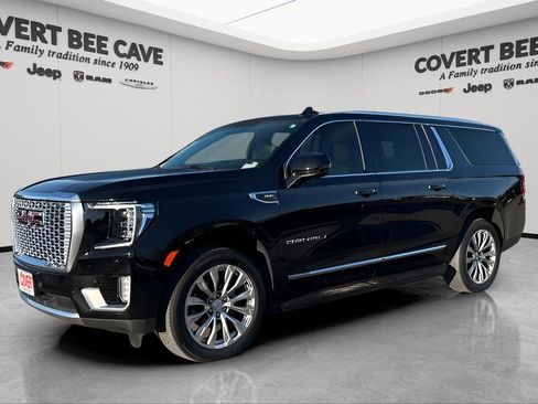 Used 2024 GMC Yukon XL Denali w/ Max Trailering Package image 3