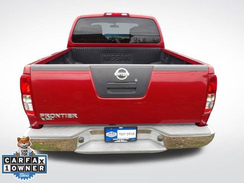 Used 2011 Nissan Frontier S image 11