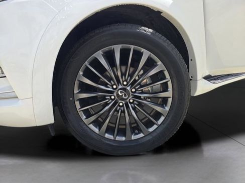Used 2024 INFINITI QX80 Sensory AWD/4WD image 29
