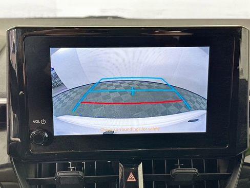 Used 2025 Toyota Corolla LE image 12