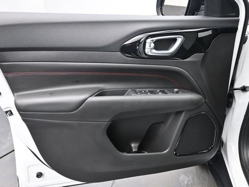 New 2026 Jeep Compass Trailhawk AWD/4WD image 27