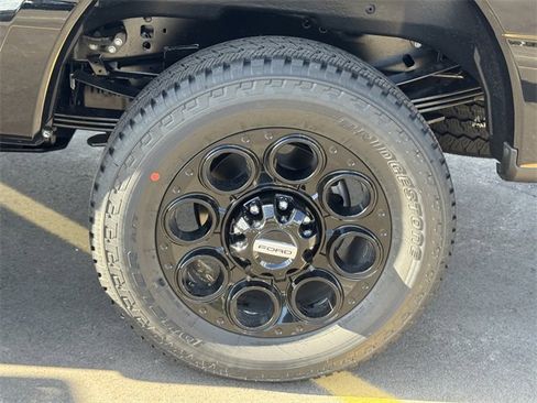 New 2026 Ford F250 Lariat w/ Black Appearance Package image 11