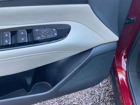 New 2025 Nissan Murano SV image 14