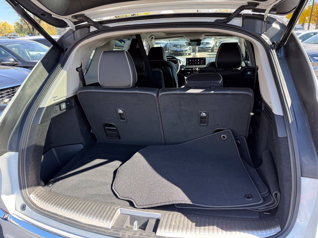 Used 2026 Acura MDX w/ Advance Package AWD/4WD image 16